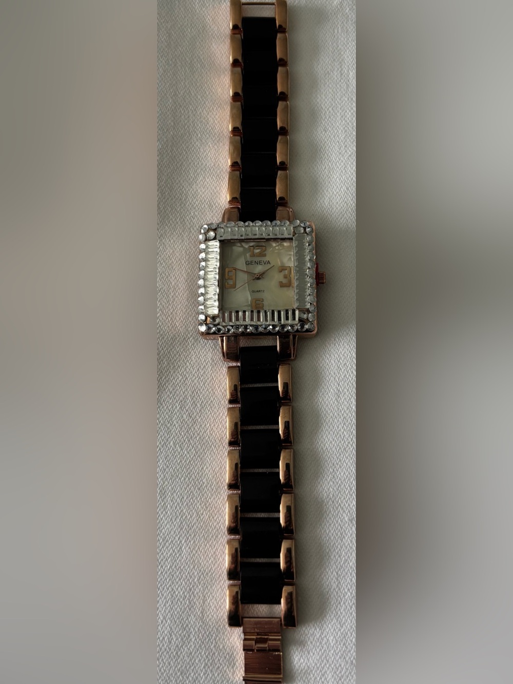 New Women’s Geneva Quartz Rose Gold and Black Wristband Square Crystal Watch